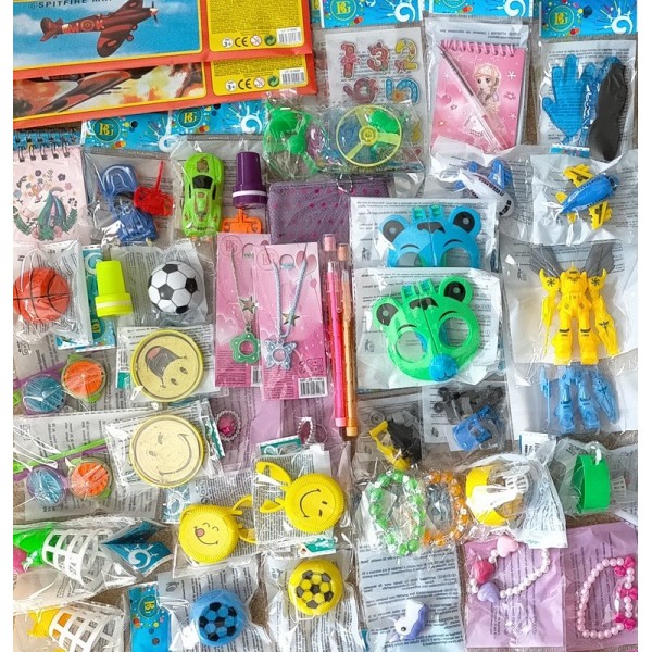lot maxi de 540 jouets pour la kermesse