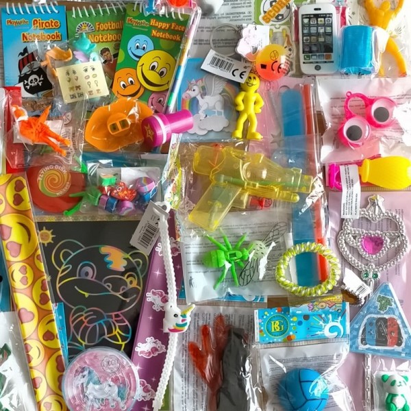 Lot 120 mini jouets enfants pas chers pour jeux cadeaux kermesses fêtes